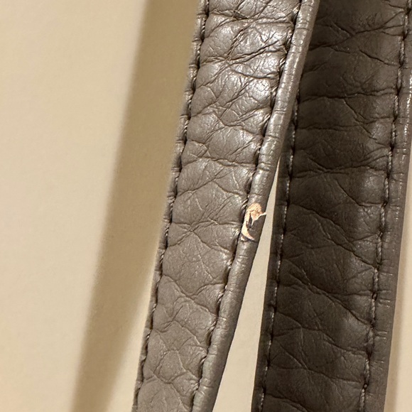 ♦️Gray Purse♦️ - Picture 7 of 8